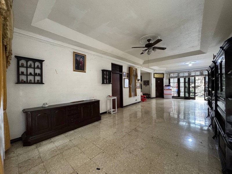 Cinere mega cinere luas 375 jalan utama disewakan