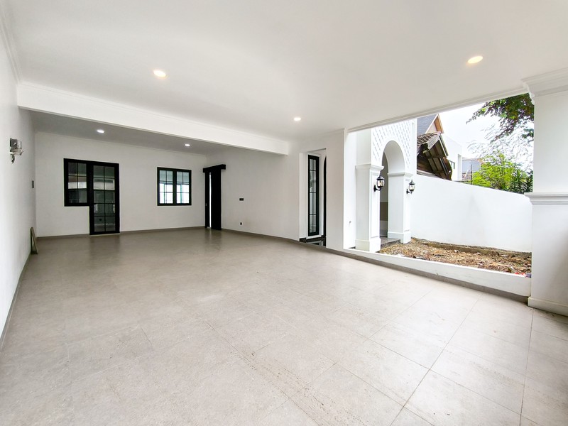 Rumah Mewah, American Classic, Siap Huni di BIntaro Sektor 3