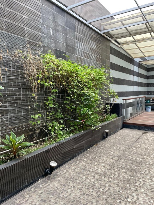 Dijual rumah mewah minimalis  modern di Raya Gading Pantai Kenjeran