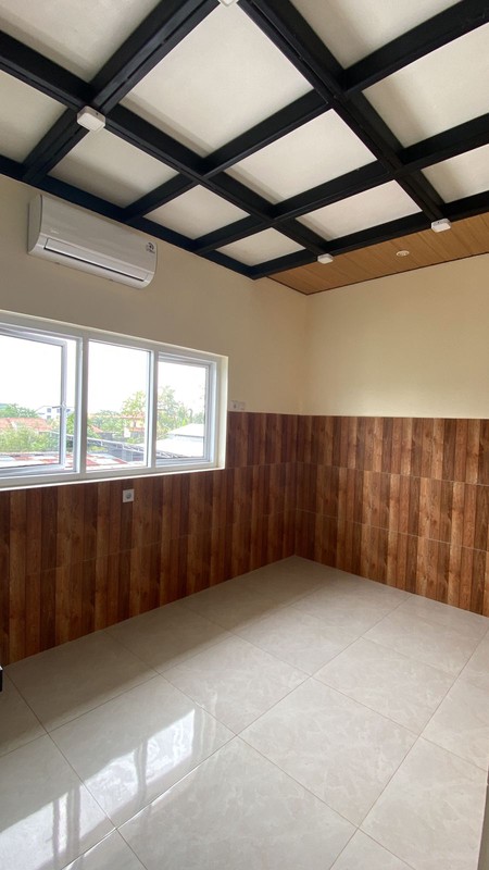 Disewakan Ruang Usaha 3 Lantai Strategis di Jl. Kabupaten, Nogotirto, Gamping, Sleman