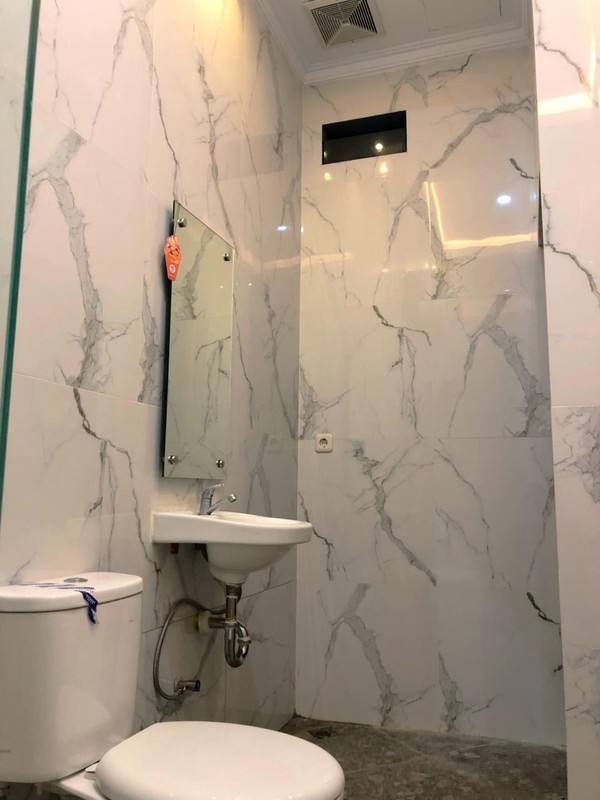 Rumah Modern Scandinavian di Jagakarsa, Siap Huni Ada Private Pool