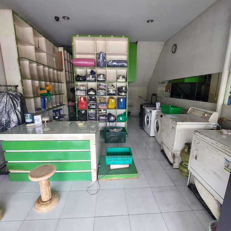 Dijual Ruko 2 Lantai Lokasi Strategis di Area Condong Catur - Depok Sleman 