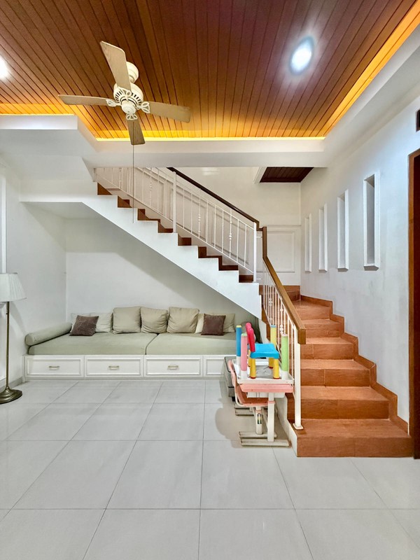 DIJUAL RUMAH CANTIK DAERAH PANGKALAN JATI DEKAT UPN 