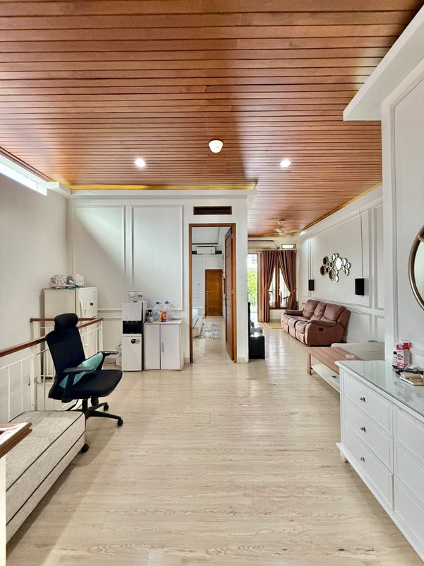 DIJUAL RUMAH CANTIK DAERAH PANGKALAN JATI DEKAT UPN 