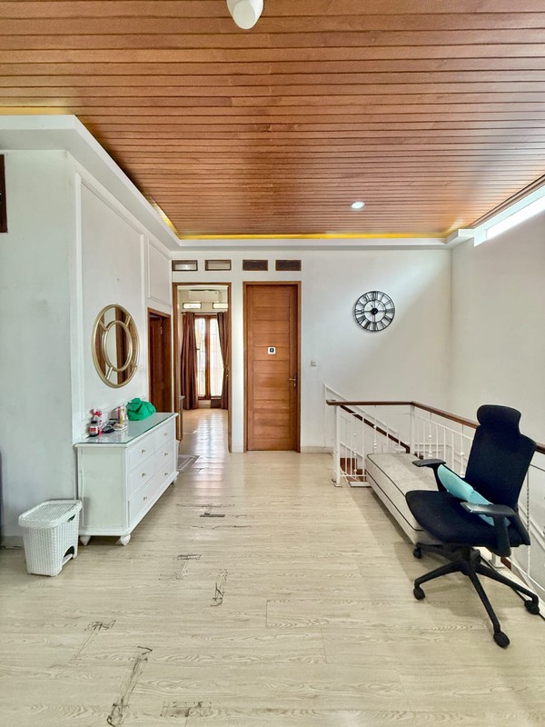 DIJUAL RUMAH CANTIK DAERAH PANGKALAN JATI DEKAT UPN 