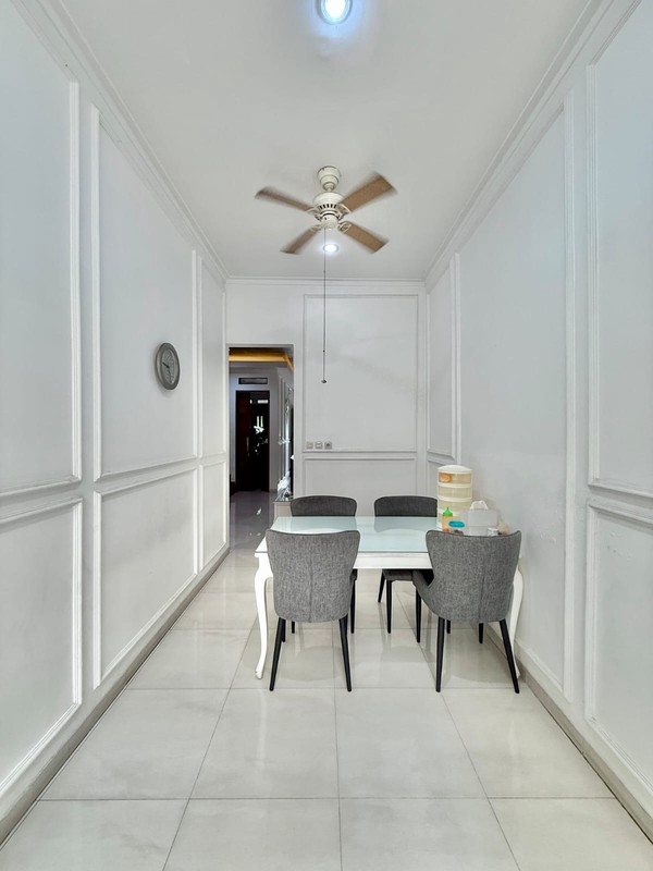 DIJUAL RUMAH CANTIK DAERAH PANGKALAN JATI DEKAT UPN 