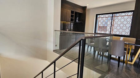 Dijual Rumah Mewah Lokasi Strategis Di Permata Hijau, Jakarta Selatan