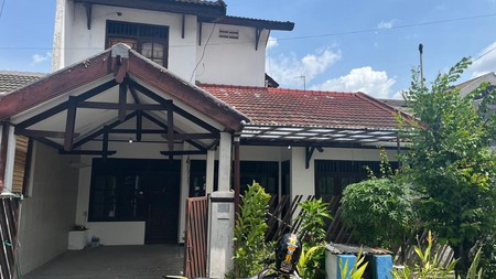 Rumah 2 Lantai SHM Baruk Utara Surabaya LT 170 m²