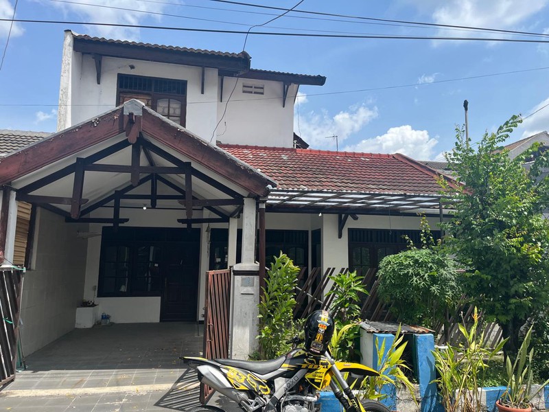 Rumah 2 Lantai SHM Baruk Utara Surabaya LT 170 m²