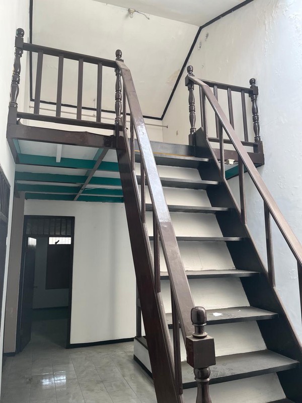 Rumah 2 Lantai SHM Baruk Utara Surabaya LT 170 m²