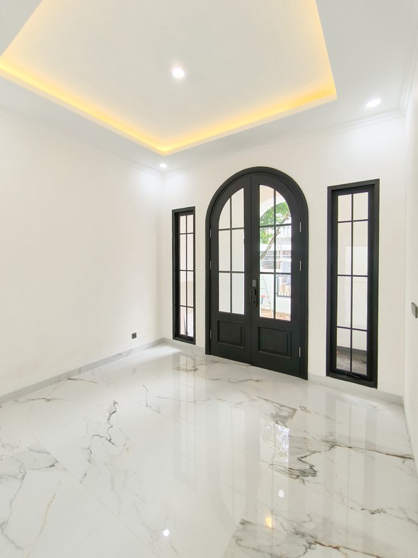 Rumah Mewah, American Classic, Siap Huni di BIntaro Sektor 3