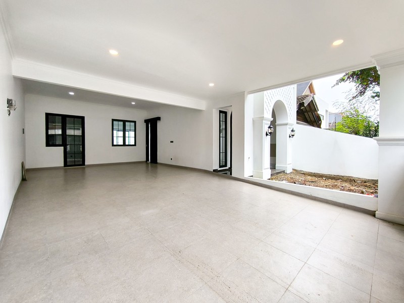 Rumah Mewah, American Classic, Siap Huni di BIntaro Sektor 3