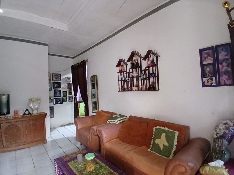 Dijual rumah di jalan Palem Cibubur