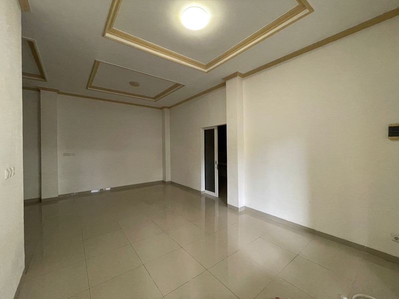 Disewakan Rumah Luas & Akses Mudah ke Kota Jogja & Fasilitas Lengkap, Ngestiharjo, Bantul