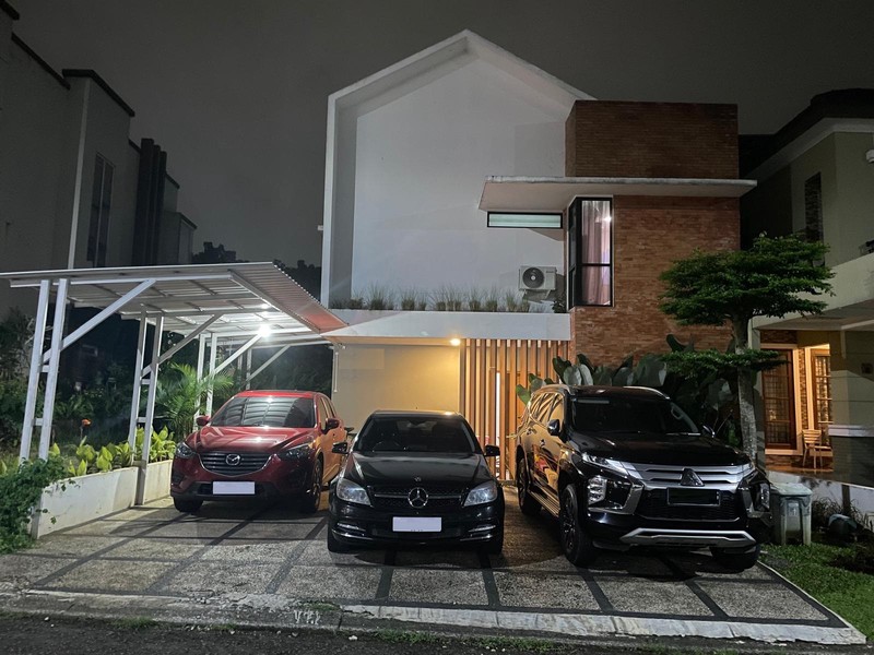 Rumah Mandiri Arsitektur Design Delatinos BSD city