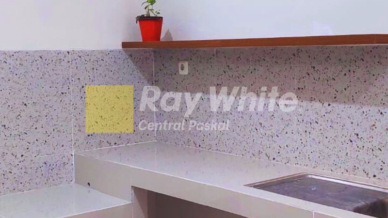 Rumah Cantik Baru Renovasi di TKI 2 Bandung