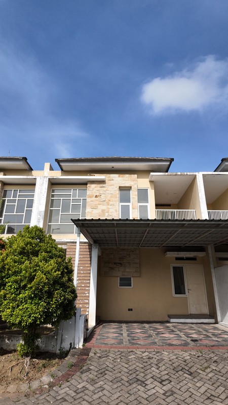 Rumah 2 Lantai Siap Huni Puri Surya Jaya Cluster New Vancouver SHM