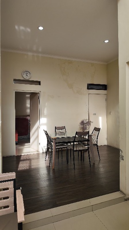 Rumah 2 Lantai Siap Huni Puri Surya Jaya Cluster New Vancouver SHM