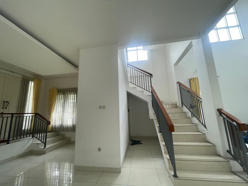 DIJUAL RUMAH perumahan exclusive di lebak Bulus