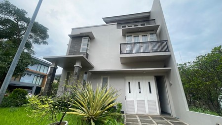 DIJUAL RUMAH perumahan exclusive di lebak Bulus