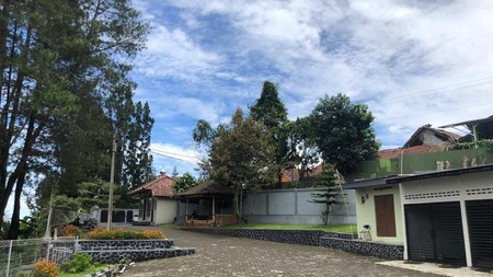 Villa Eksklusif Di Cisaat, Sukabumi