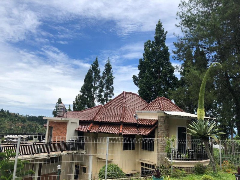 Villa Eksklusif Di Cisaat, Sukabumi