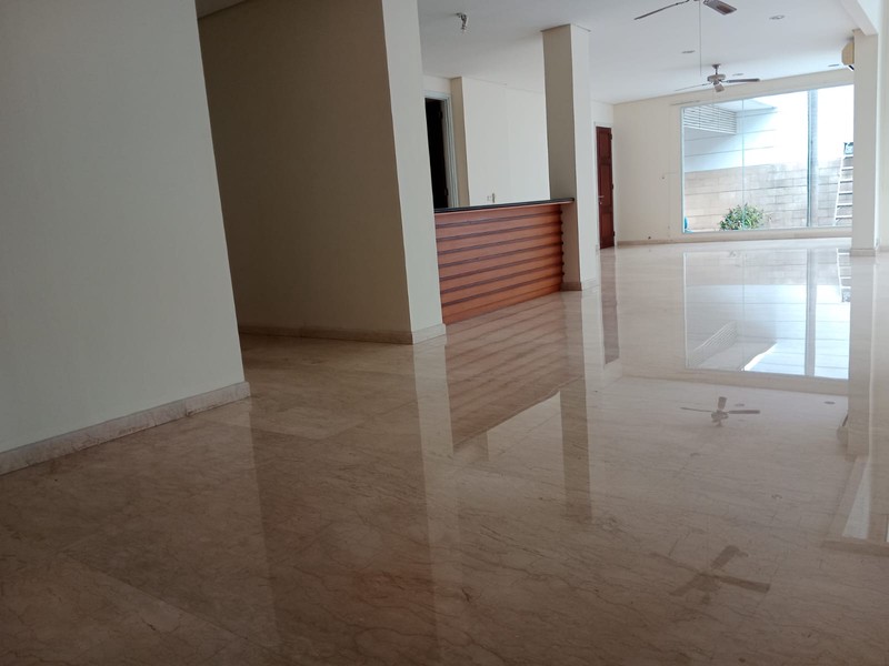 Disewa Beautiful house in pondok indah