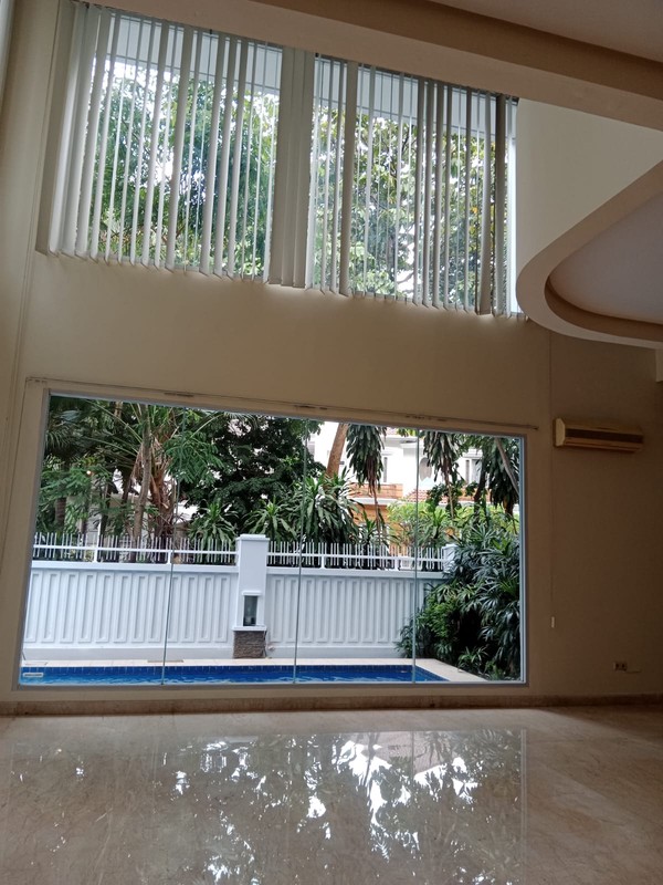 Disewa Beautiful house in pondok indah