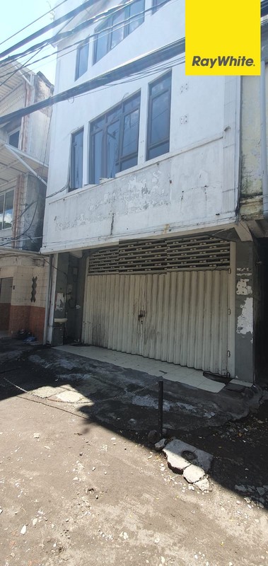 Disewakan Ruko 3 lantai di Rungkut Industri Kidul Surabaya