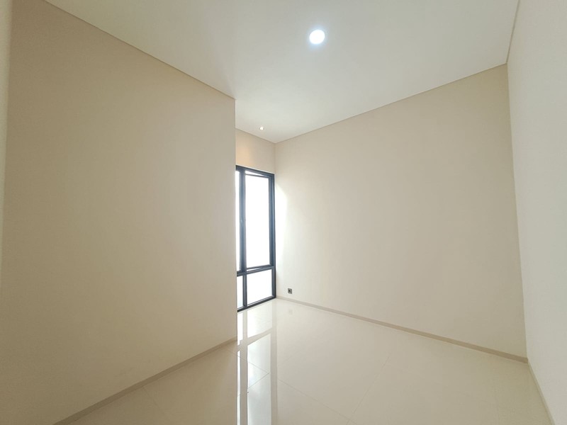 Rumah Nyaman di Nusa Loka BSD City - Akses Mudah ke Vireya, Tanakayu & Ciater