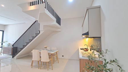 Rumah Nyaman di Nusa Loka BSD City - Akses Mudah ke Vireya, Tanakayu & Ciater