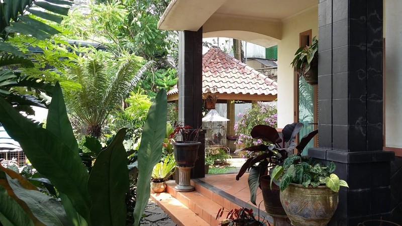 Rumah 2 Lantai Siap Huni Dengan Bonus Bangunan Usaha Terpisah Dari Rumah @Cinere