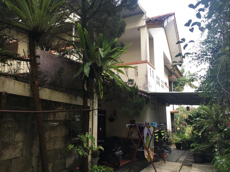 Rumah 2 Lantai Siap Huni Dengan Bonus Bangunan Usaha Terpisah Dari Rumah @Cinere