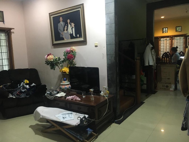 Rumah 2 Lantai Siap Huni Dengan Bonus Bangunan Usaha Terpisah Dari Rumah @Cinere