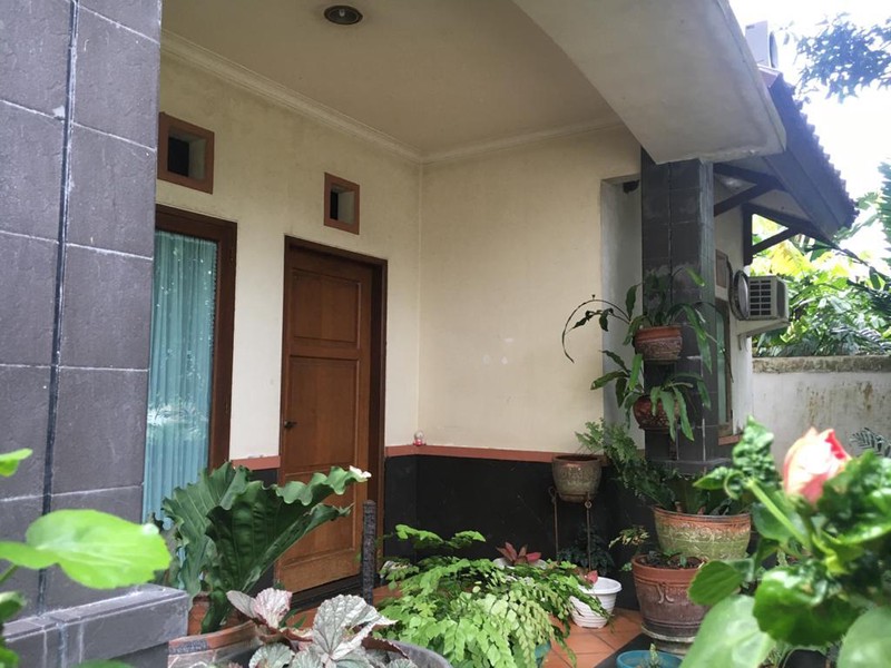 Rumah 2 Lantai Siap Huni Dengan Bonus Bangunan Usaha Terpisah Dari Rumah @Cinere