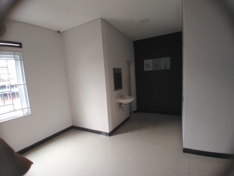 Rumah 2 Lantai di Riung Bandung Cocok Untuk Keluarga Besar