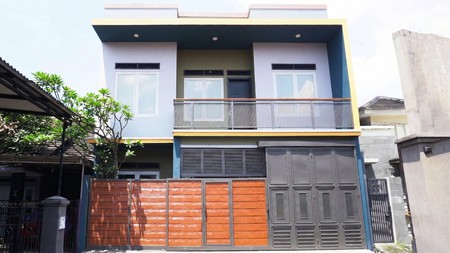 Rumah 2 Lantai di Riung Bandung Cocok Untuk Keluarga Besar