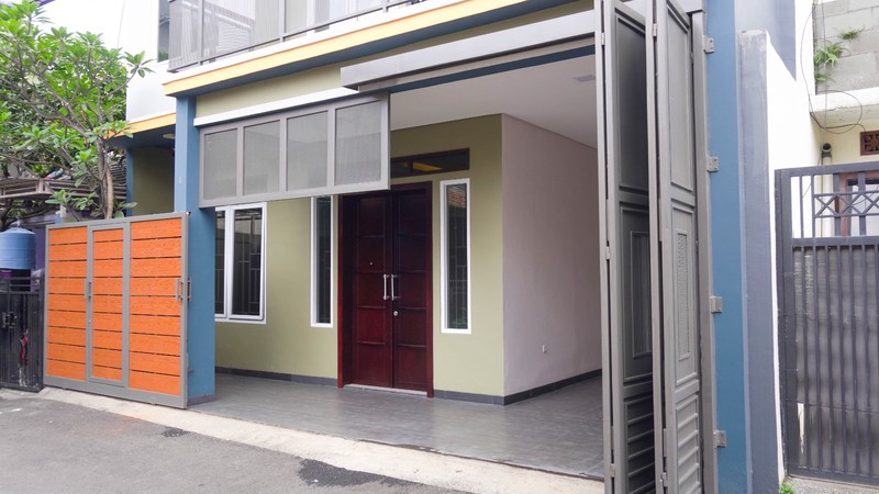 Rumah 2 Lantai di Riung Bandung Cocok Untuk Keluarga Besar