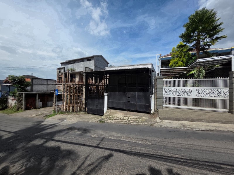 Rumah di Villa Bandung Indah Dekat Tol Cileunyi Bandung