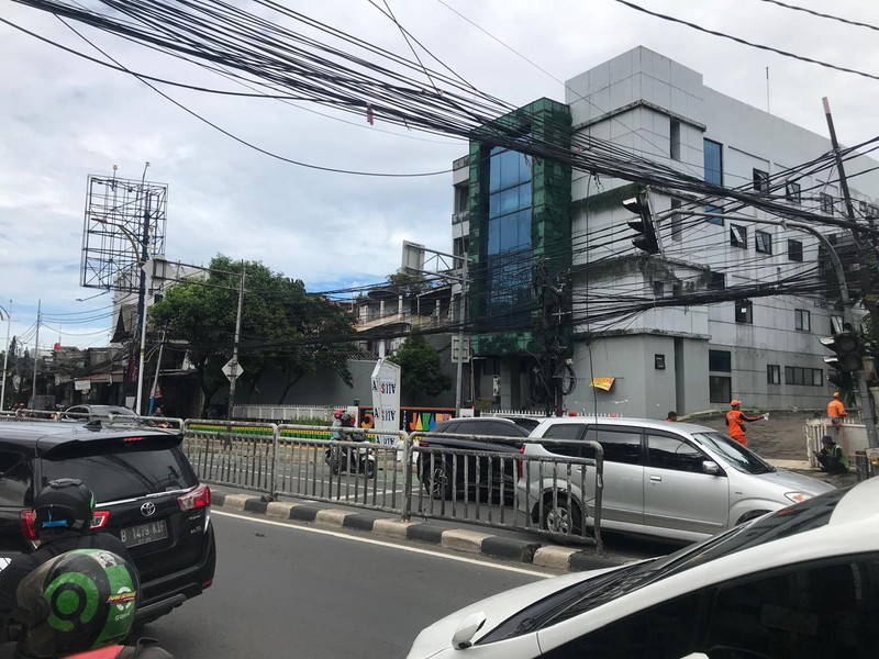 DIJUAL Gedung Perkantoran 4 Lantai di Jl. Dr Saharjo Manggarai Selatan Tebet Jakarta Selatan