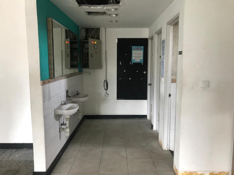 DIJUAL Gedung Perkantoran 4 Lantai di Jl. Dr Saharjo Manggarai Selatan Tebet Jakarta Selatan