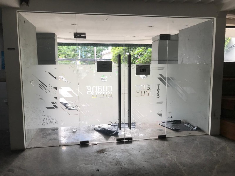 DIJUAL Gedung Perkantoran 4 Lantai di Jl. Dr Saharjo Manggarai Selatan Tebet Jakarta Selatan