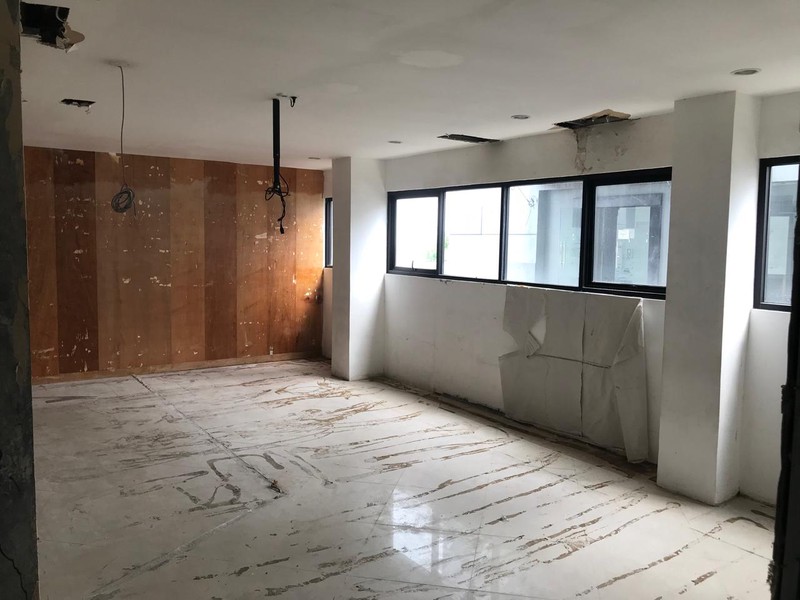 DIJUAL Gedung Perkantoran 4 Lantai di Jl. Dr Saharjo Manggarai Selatan Tebet Jakarta Selatan