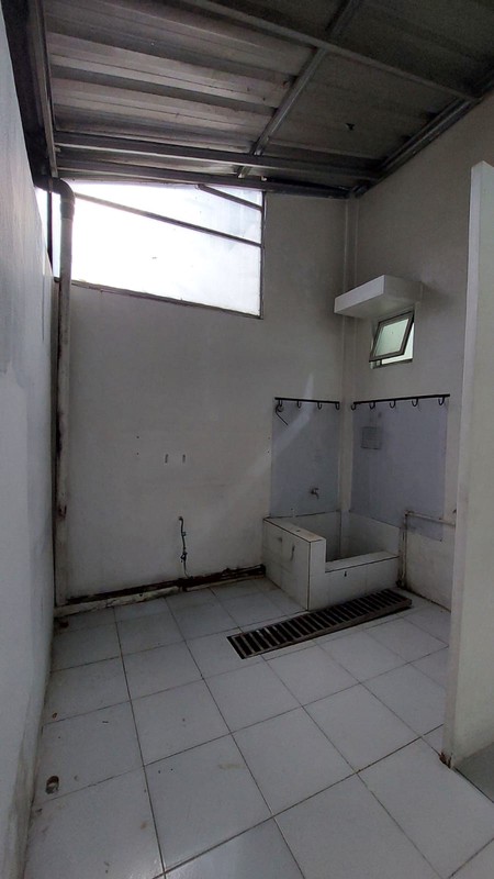 Ruko 3 lantai hook di Jungle Land Avenue, Sentul City, disewakan siap usaha cafe, restoran, kantor, strategis di tepi jalan utama