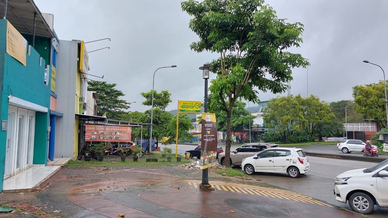 Ruko 3 lantai hook di Jungle Land Avenue, Sentul City, disewakan siap usaha cafe, restoran, kantor, strategis di tepi jalan utama