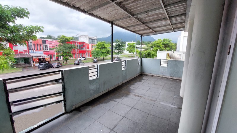 Ruko 3 lantai hook di Jungle Land Avenue, Sentul City, disewakan siap usaha cafe, restoran, kantor, strategis di tepi jalan utama