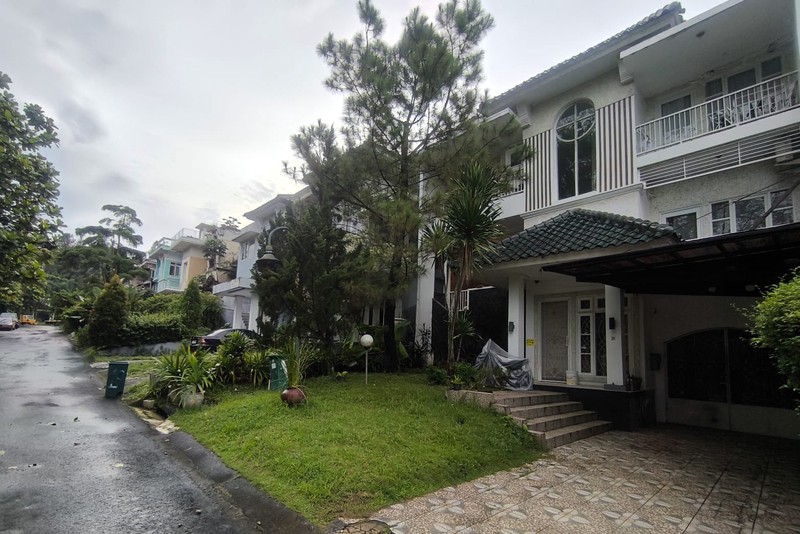 Rumah View Gunung Rasa Villa Siap Huni Cluster Bukit Golf Hijau, Sentul City Bogor