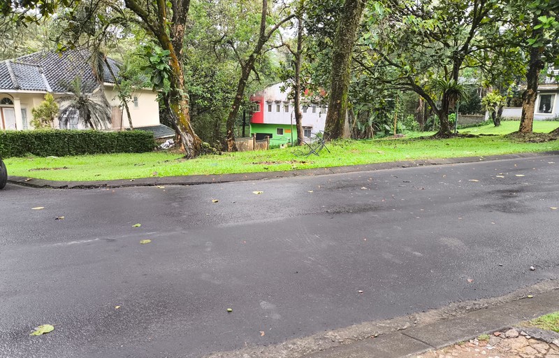 Rumah View Gunung Rasa Villa Siap Huni Cluster Bukit Golf Hijau, Sentul City Bogor