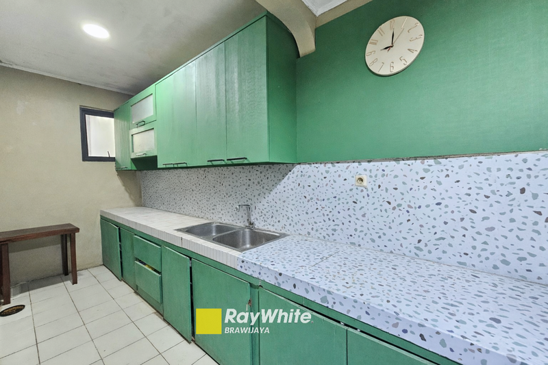 Rumah di Megapolitan Cinere Estate, Siap Huni, 10 menit ke Tol Desari