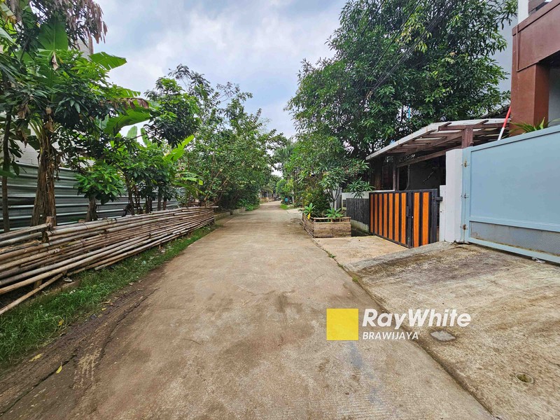 Rumah di Megapolitan Cinere Estate, Siap Huni, 10 menit ke Tol Desari
